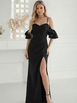 Rochie lungă Bicotone  Rochie maxi impresionantă cu croială feminină, cu linia sculpturală a umerilor și cu mâneci cascadă, rigide. Silueta este accentuată