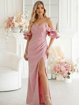 Rochie lungă Bicotone  Rochie maxi spectaculoasă, cu croială în formă de sculptură, evidențiind linia umerilor și mânecile cascade, rigide. Silueta este ac