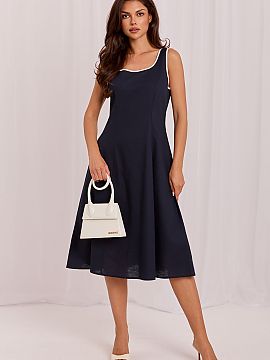 Rochie de zi Italy Moda  Rochie stil boho elegantă este o propunere ideală pentru femeile care apreciază naturalitatea, confortul și eleganța subtilă. Croiul e