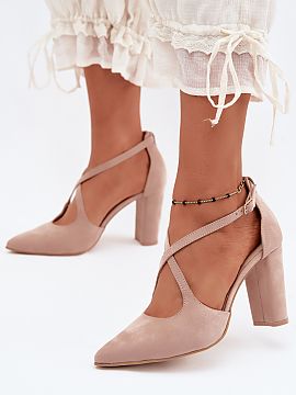 Pantofi dcu toc gros Step in style  Pantofi cu toc pentru femei din imitație de catifea de producție poloneză sunt o propunere elegantă pentru femeile care apreciază detal