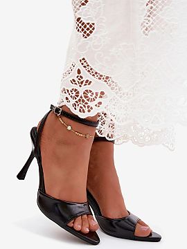 Sandale cu toc Step in style  Sandale de damă realizate din imitație de piele sunt o propunere elegantă creată cu gândul la ocazii speciale. Acestea se potrivesc per