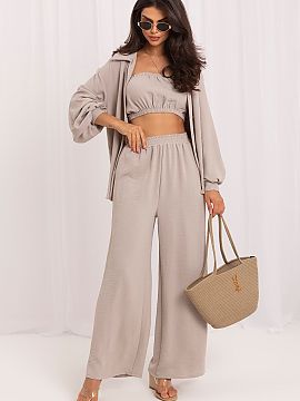 Completă Italy Moda  Set de modă pentru femei format dintr-un top, o cămașă și pantaloni este o propunere excelentă pentru femeile care apreciază confortu