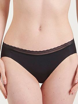 Chiloţi Sloggi  Figi Body Adapt Twist Hipster 10214617 este un model modern de lenjerie intimă feminină care asigură un confort excepțional și o potriv