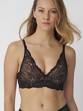 Soft Triumph  Sutienul Amourette Charm N03 10210687 este un model modern fără balene, care combină eleganța colecției iconice Amourette cu soluții i