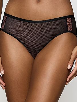 Chiloţi Triumph  Figi tip hipster Palina Cosmic Heartbeat 10222494-0004 de la Triumph sunt o combinație între croiala modernă, confortul zilnic și detali