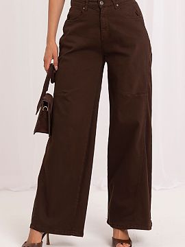 Jeanşi Italy Moda  Jeansurile pentru femei Wide Leg sunt o alegere excelentă pentru femeile care apreciază combinația de confort și design la modă. Croial