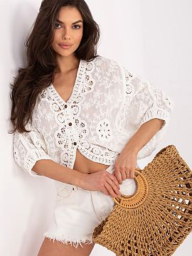 Sveter cu închidere Italy Moda  Un pulover unic pentru femei, cu croi în stil de lilieci, este o propunere pentru femeile care apreciază confortul, croiala originală și