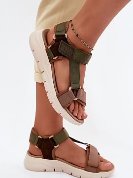 Sandale cu platformă Step in style  Sandalele sportive pentru femei sunt o propunere ușoară și confortabilă pentru zilele calde. Realizate din material textil, acestea asig