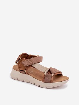 Sandale cu platformă Step in style