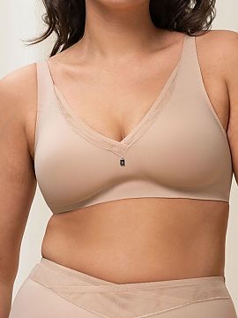 Soft Triumph  Sutienul minimizer True Shape Sensation N01 10207952 în culoarea bej deschis a fost proiectat având în vedere femeile care caută confort