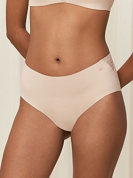 Chiloţi Triumph  Chiloti fara sudura Flex Smart Maxi EX 10213145-7747 au fost conceputi pentru femeile care apreciaza confortul maxim, potrivirea perfecta si