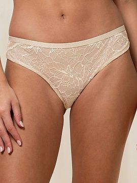 Chiloți în stil brazilian Triumph  Chilot brazilian Amourette Charm Brazilian01 10205567 este o propunere elegantă pentru femeile care apreciază combinația de confort și s