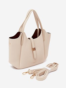 Poşetă de zi Step in style  Geantă de damă din piele ecologică este un accesoriu elegant, care se potrivește perfect atât pentru uzul zilnic, cât și pentru ocazi