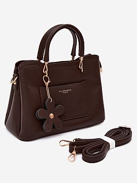 Poşetă de zi Step in style  Geanta de damă realizată din imitație de piele este un accesoriu elegant și funcțional, care se va potrivi perfect în fiecare zi. Croi