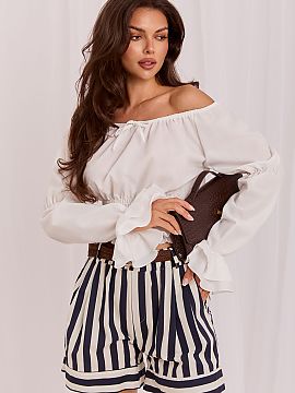 Bluză Lakerta  O bluză elegantă pentru femei este o propunere perfectă pentru femeile care apreciază soluțiile elegante și confortabile. Realizată d