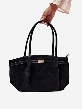 Poşetă de zi Step in style  Geantă elegantă de tip shopper realizată din imitație de catifea. Modelul este închis cu fermoar, asigurând siguranța obiectelor depo