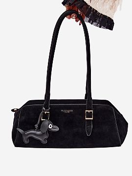 Poşetă de zi Step in style  Geantă de damă din imitație de catifea este un accesoriu elegant și practic, care completează perfect ținutele de zi cu zi. Modelul se