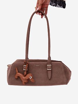 Poşetă de zi Step in style  Geantă de damă din imitație de catifea este un accesoriu elegant și practic, care completează perfect ținutele de zi cu zi. Modelul es