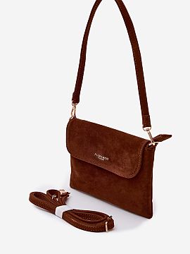 Poşetă Step in style  Micuța geantă tip poșetă este un accesoriu practic și elegant, perfect pentru utilizare zilnică. Dimensiunile compacte îi permit să 