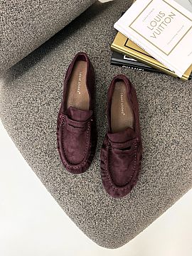 Mocasini Step in style  Mocasini pentru femei din piele ecologică sunt un model atemporal, pe care îl poți asorta cu ușurință la diferite stilizări. Croiala 