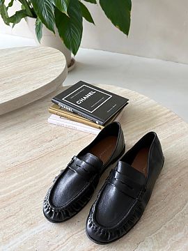 Mocasini Step in style  Mocasini damă din piele ecologică sunt un model atemporal, pe care îl poți asorta cu ușurință diferitelor stilizări. Linia lor simpl
