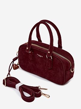 Poşetă de zi Step in style  Micuța geantă de damă tip servieta din piele ecologică este un accesoriu la modă și elegant, perfect pentru ziua de zi sau pentru ocaz