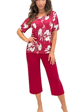 Pijama Donna  Pijama de damă Brigitte 3/4 este o combinație între stilul feminin și confortul excepțional, care se potrivește perfect atât pentru s