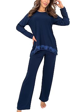 Pijama Donna  Pijama de damă din viscoză cu dantelă Ramona Long este o piesă elegantă și confortabilă, creată pentru un somn liniștit și relaxar