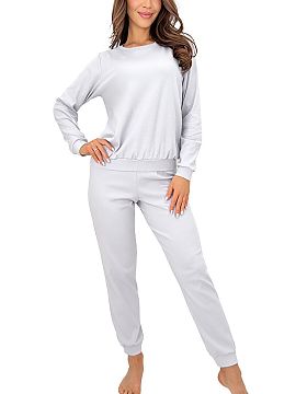 Pijama Donna  Pijama de damă Home este un set confortabil creat pentru un somn liniștit și odihnă plăcută în confortul casei. Modelul este realizat