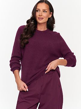 Pulover Makadamia  Un pulover elegant pentru femei cu guler rotund este alegerea perfectă pentru femeile care apreciază combinația de simplitate, confort ș