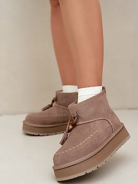 Moon boots Step in style  Botinele de zăpadă pentru femei Big Star sunt un model cald și la modă creat cu gândul la stilurile de iarnă. Forma de înfășurare a