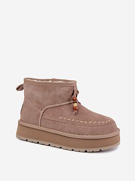 Moon boots Step in style