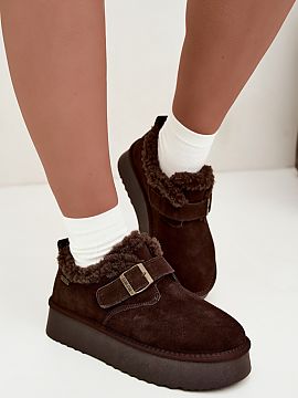 Moon boots Step in style  Puneți accent pe confortul de iarnă într-un stil elegant cu bocancii de zăpadă de la marca Big Star. Realizați din piele de catifea, a