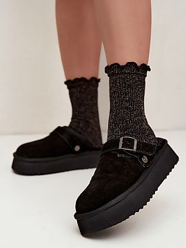 Moon boots Step in style  Mizează pe un stil de iarnă într-o variantă originală cu cizme de zăpadă pentru femei din piele naturală de catifea. Talpa groasă l