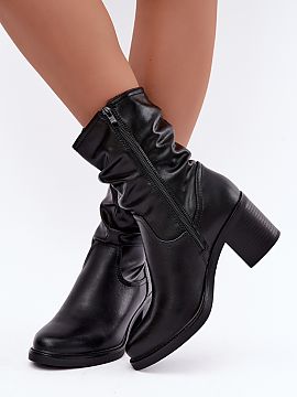 Botine cu toc Step in style  Botinele pentru femei realizate din piele naturală sunt o propunere la modă pentru zilele mai reci. Tija plisată atrage atenția și conf