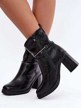 Botine cu toc Step in style  Botinele pentru femei de la brandul Jezzi, realizate din piele naturală, reprezintă o propunere elegantă pentru zilele mai reci. Tocul st