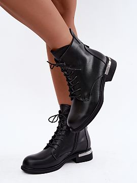 Botine Step in style  Botinele pentru femei de la marca Vinceza, fabricate din piele naturală, sunt o propunere clasică pentru zilele mai reci. Tocul plat asigu