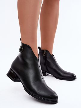 Botine Step in style  Botinele de damă de la marca Vinceza, realizate din piele ecologică, reprezintă o propunere excelentă pentru zilele mai reci. Croiala si