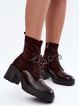Botine cu toc Step in style  Botinele de damă de la brandul Vinceza sunt un model elegant pentru zilele mai reci, realizat dintr-o combinație de piele ecologică și m