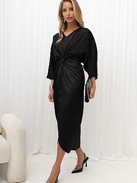 Rochie de seară Rue Paris  Rochia eleganta din satin imitat este o alegere perfecta pentru petreceri, evenimente speciale si ocazii deosebite. Materialul neted si usor