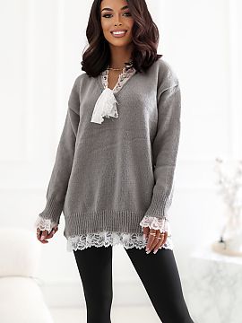 Pulover Factory Price  Elegantul pulover supradimensionat pentru femei este o propunere pentru femeile care apreciază confortul și detaliile subtile și feminine