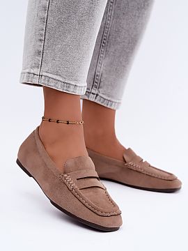 Mocasini Step in style  Mocasini plate de damă din piele ecologică sunt un model clasic cu un design atemporal. Finisajul moale din piele ecologică le conferă u