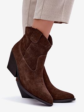 Botine cu toc Step in style  Botinele de damă din piele naturală sunt un model la modă inspirat de stilul cowboy, ideal pentru femeile care apreciază încălțămint