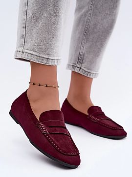 Mocasini Step in style  Mocasini dama plat din piele ecologică sunt un model clasic cu un design atemporal. Finisajul moale din piele de catifea le conferă un asp