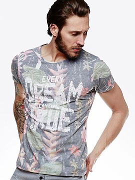 Tricou YourNewStyle  Tricou pentru bărbați din țesătură colorată. Ideal pentru uzura de zi cu zi.  Compoziție: 95% bumbac, 5% elastan