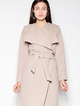 Palton Venaton  Palton elegant, legat în talie, cu un guler impresionant, cu gulerul larg. Model cu tăiere clasică.