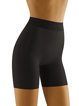 Pantaloni scurţi Wolbar   - înălțime mare
 - cusături plate
 - margini tăiate cu laser
 - conținutul de micromodal, bumbac și elastan combină funcțiile d