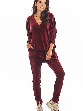 Pantaloni de trening awama  Pantaloni cu croială redusă, picioare drepte, fără cordon la capăt. Fabricat din catifea foarte frumoasă și caldă. Disponibil în 4 