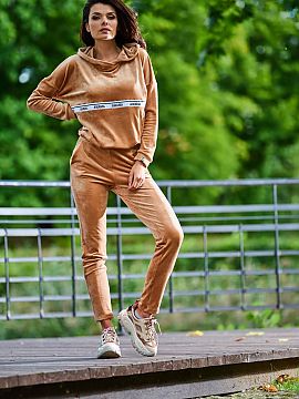 Pantaloni de trening awama