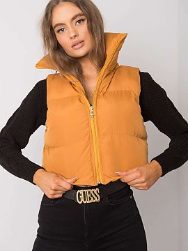 Vestă Ex Moda  Vestă galben închis cu glugă ascunsă. Vesta cu fermoar.